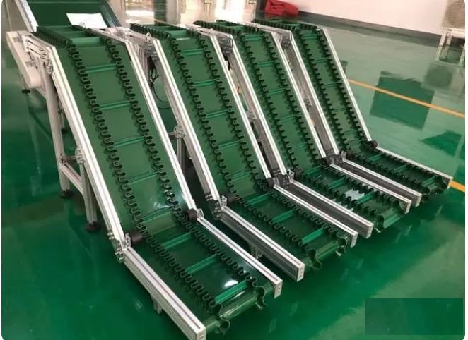 黃山Z型裙邊皮帶上料機